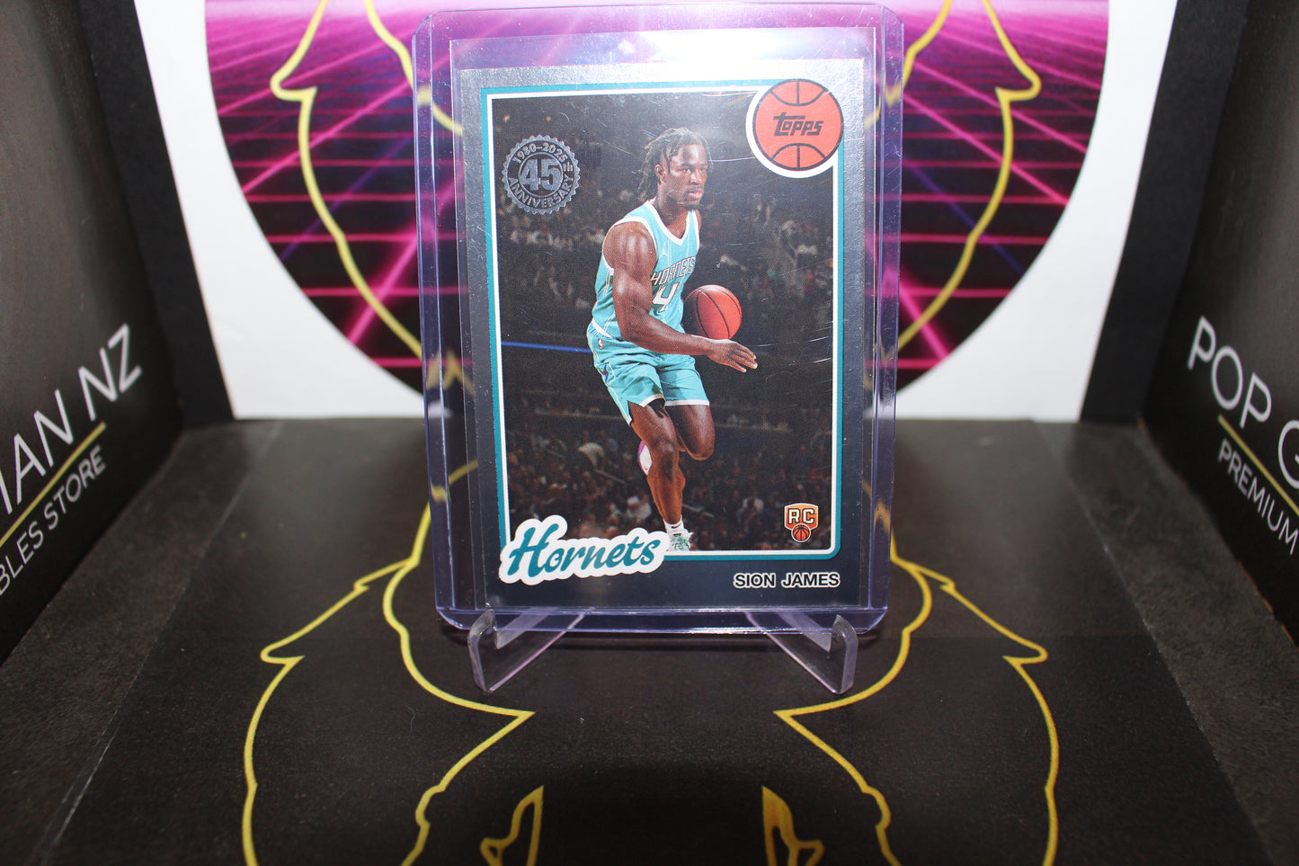 NBA - Sion James