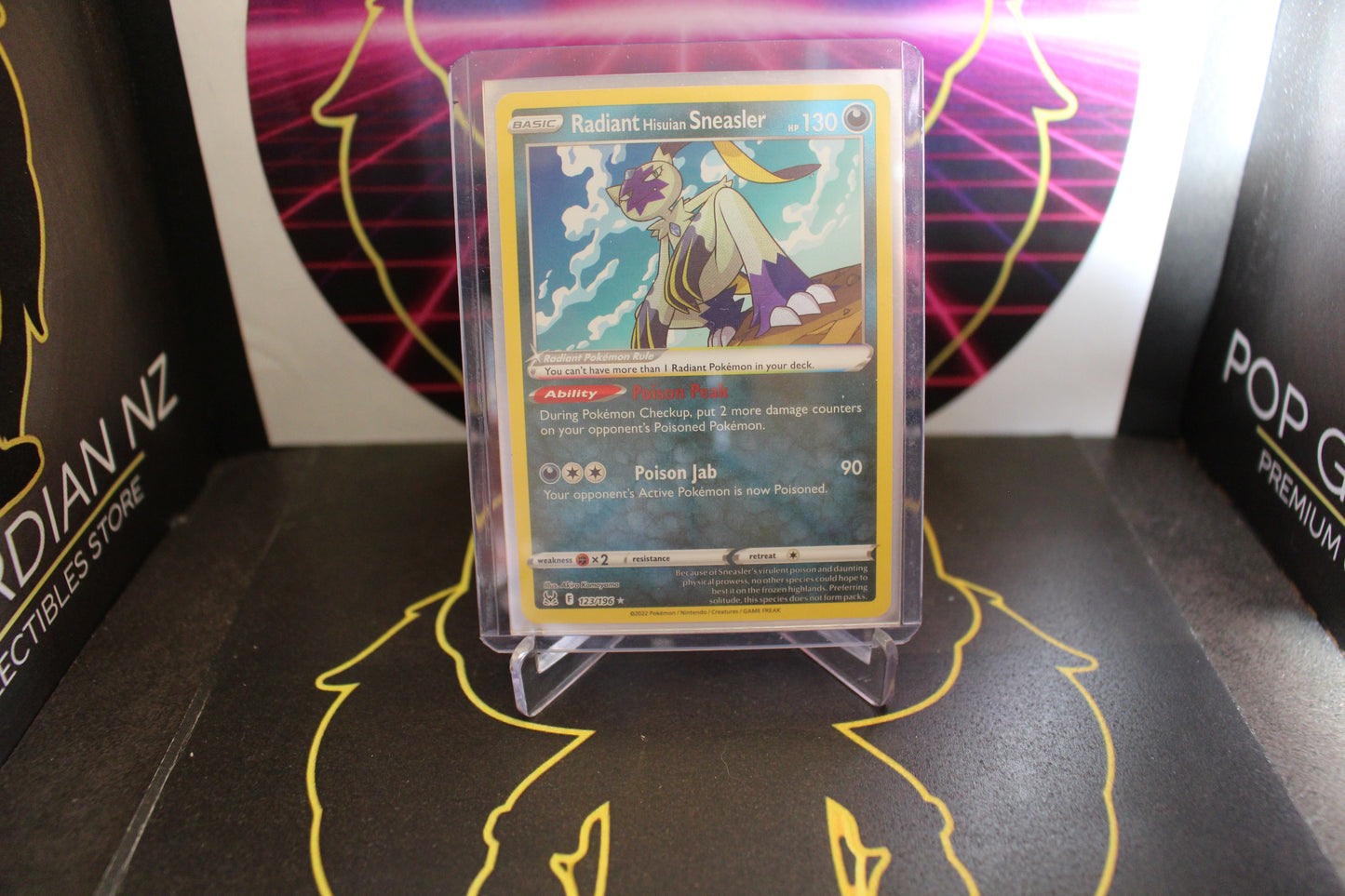 TCG - Radiant Hisuian Sneasler