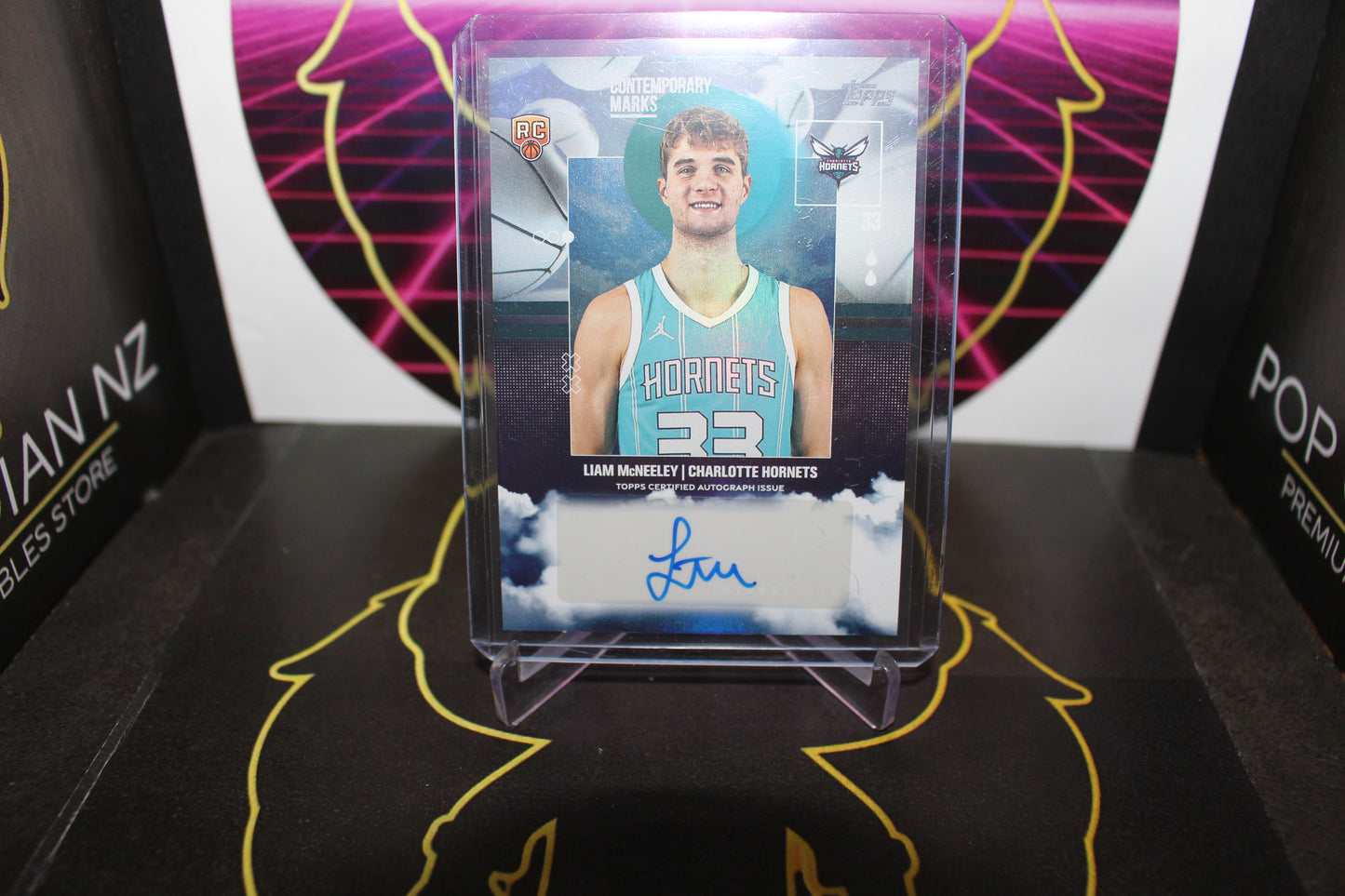 NBA - Liam McNeeley