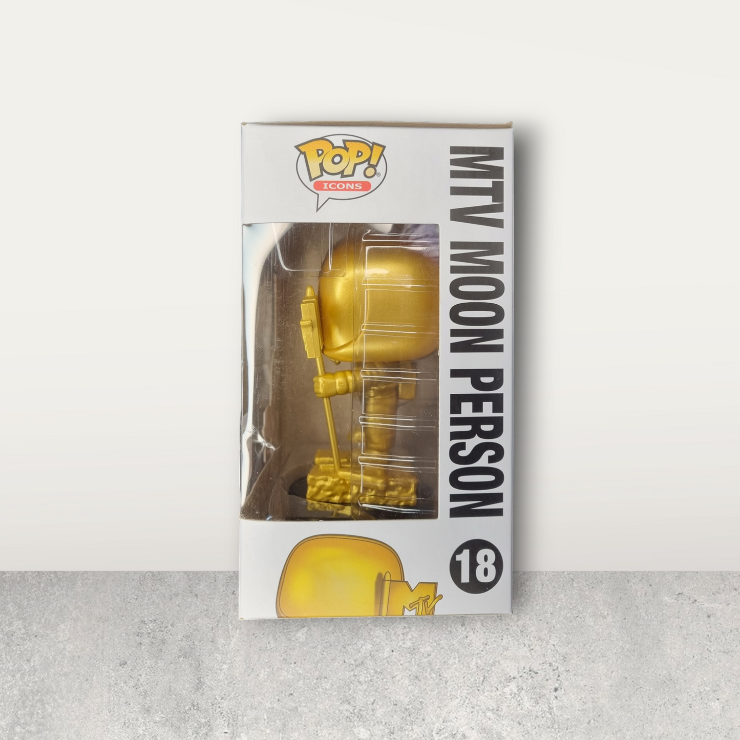 MTV Moon Person (Gold Metallic) 18